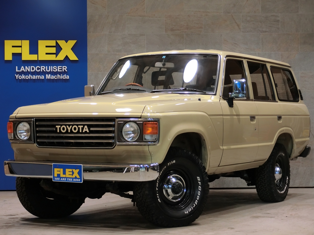 ランクル６０ガソリン車の最終型！希少なＦＪ６２Ｇの入庫です！丸目フェイス＆ロールーフ換装！ナローボディー化！ベージュカラーオールペイント！