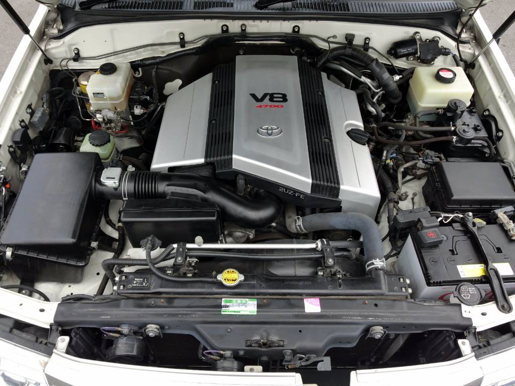 4700ｃｃのエンジンは重いボディーをストレスなく走らせます！