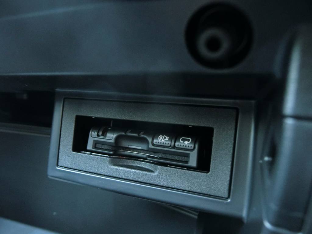 ダッシュボード内にＥＴＣ車載器も付いております！配線が見えずスッキリしてます！