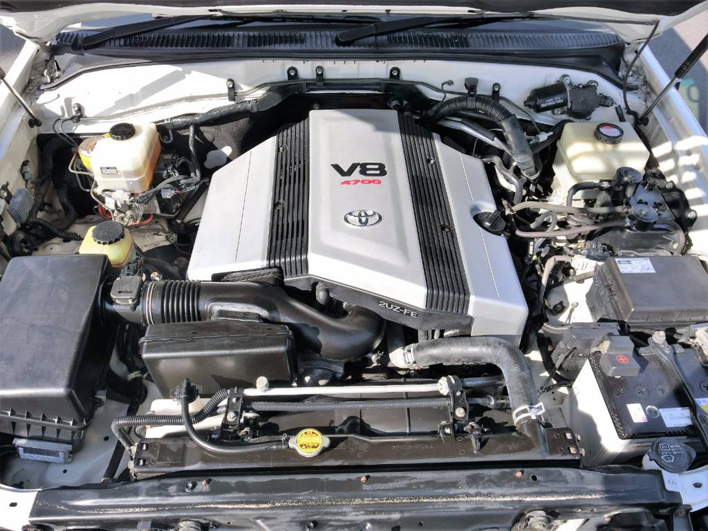パワー・静寂性・耐久性と文句無しのＶ８・４７００ｃｃ！！トルクフルな走りが可能です！