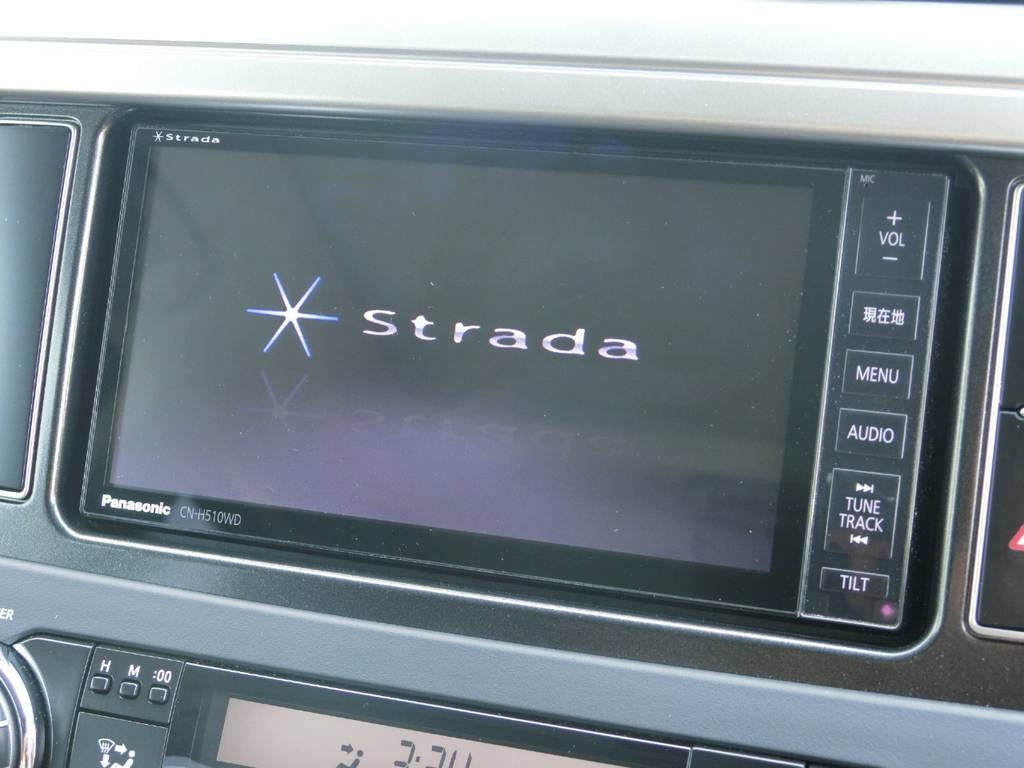 ストラーダＨＤＤナビもインストール！フルセグ視聴もＯＫ！