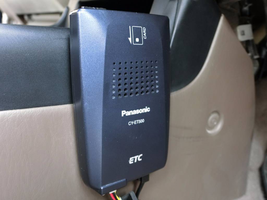 ＥＴＣ車載器も付いています！これからの時期旅行等も多くなると思いますので、ありがたいアイテムですね！