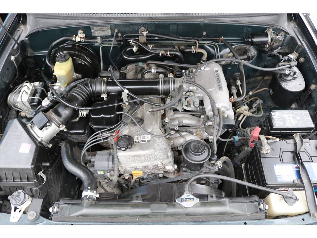 経済性に優れた２７００ｃｃエンジン！タイミングチェーン式で、１０万キロ時の交換も不要です！