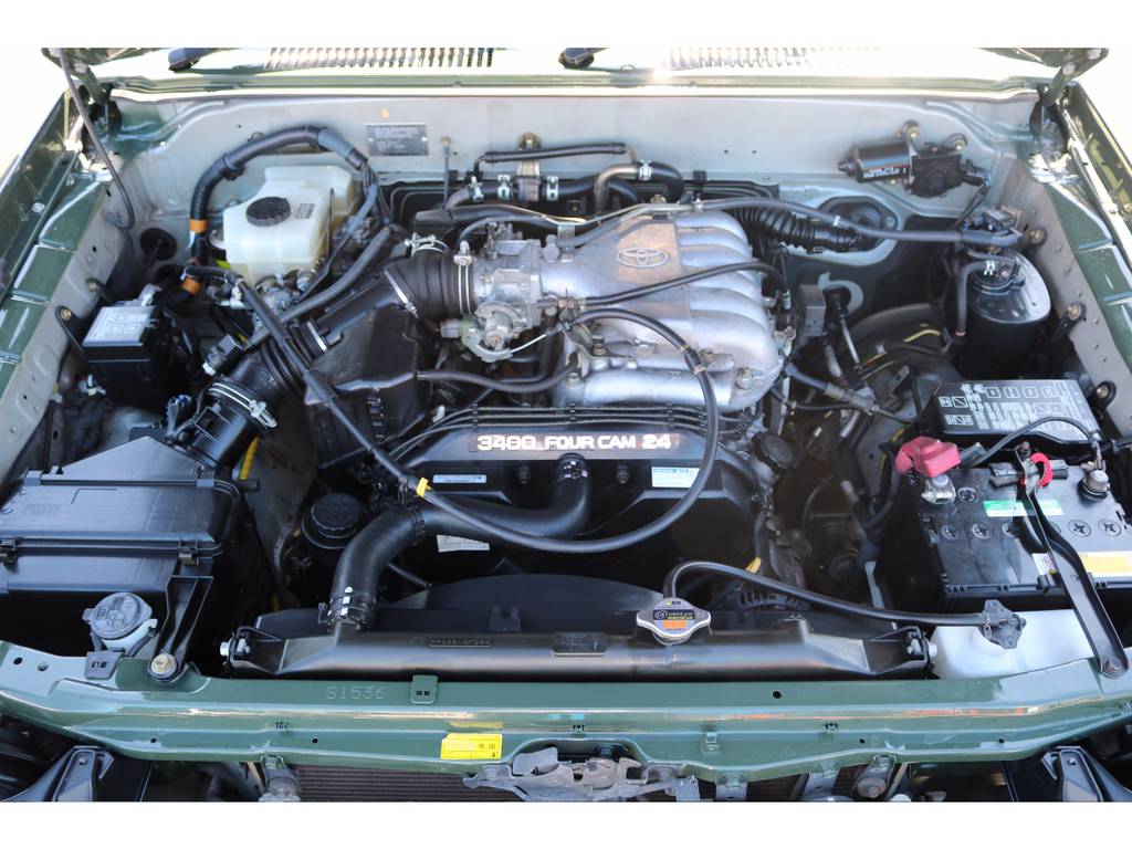 パワフルな走りが楽しめる、Ｖ６・３４００ｃｃエンジン！