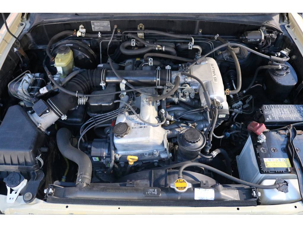 経済性に優れた２７００ｃｃエンジンモデル！タイミングチェーン式で、１０万キロ毎の交換も不要な点がポイントです！