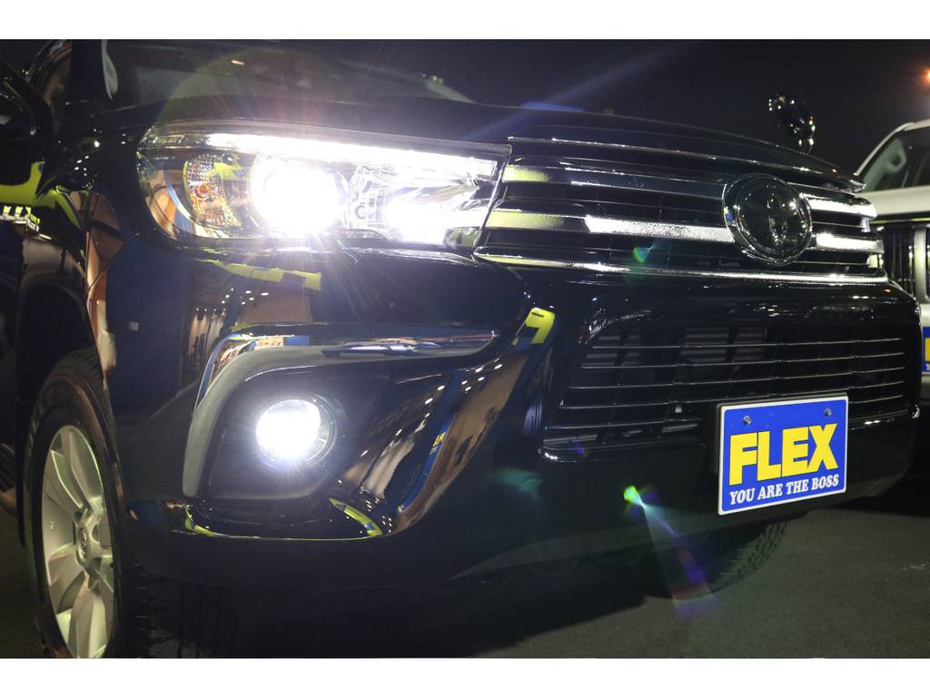 ＬＥＤヘッドランプ＆フォグランプ！夜間の姿がカッコ良すぎます！！