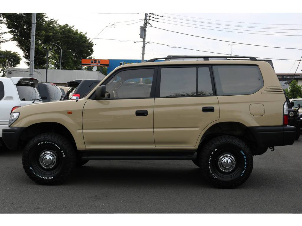 乗り降りや立体駐車場も苦にしない、２インチリフトアップ車！