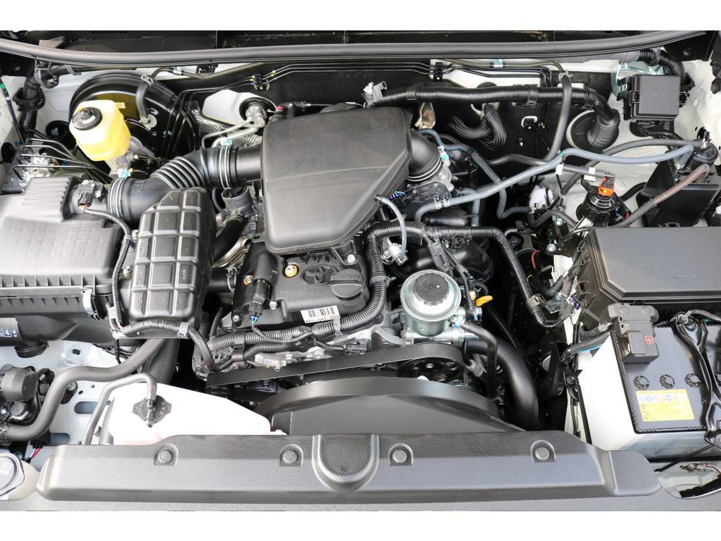 経済性に優れた２７００ｃｃ２ＴＲエンジン！燃費も良く走りにも優れております！