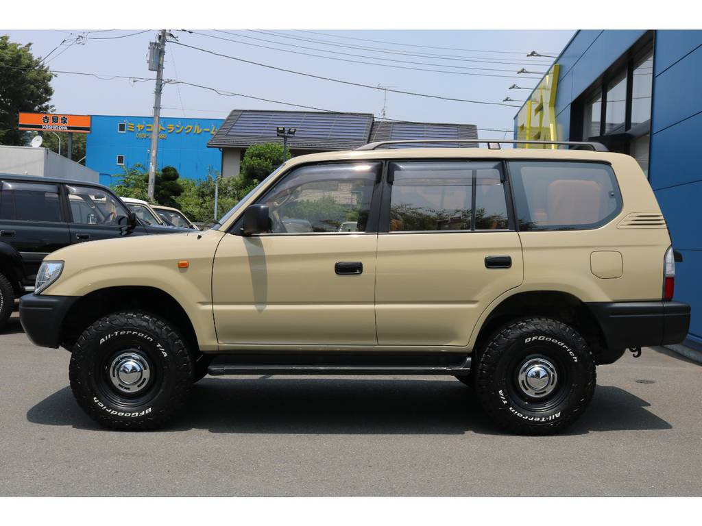 程良い車高の２インチリフトアップ車！乗り降りも安心の仕様です！