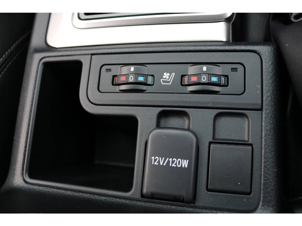 レザーシート車になると、シートヒーター＆ベンチレーション機能も装備されます！