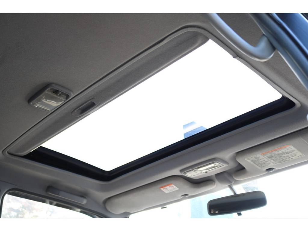 希少サンルーフ装備車！お探しの方も多いですね！