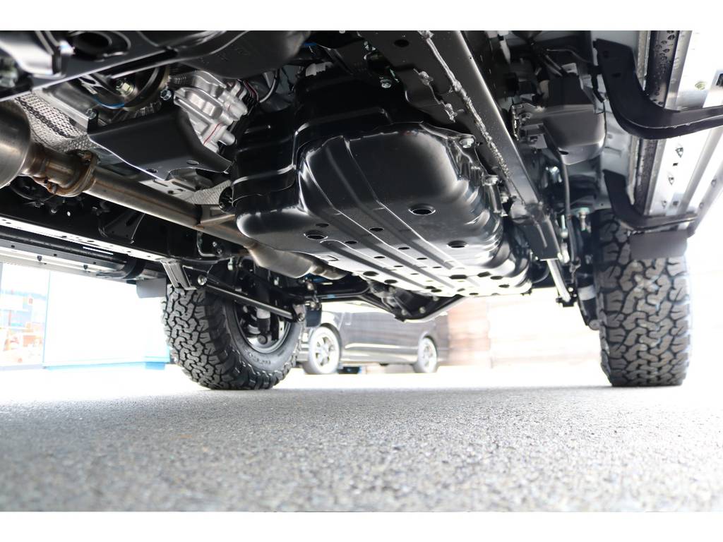 堅牢なラダーフレーム車！フルタイム４ＷＤとの組み合わせの本格派です！