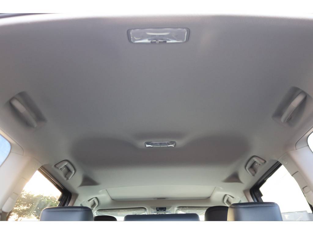 ご覧の通り天井も高く広々空間です！