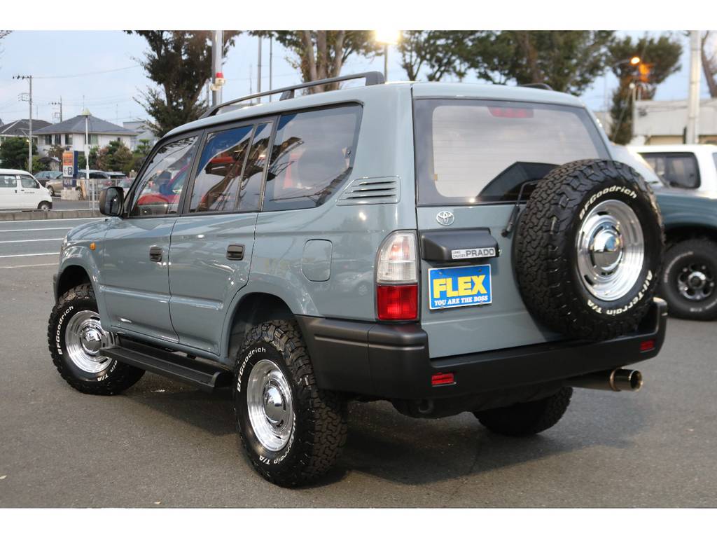 お洒落なリアビュー！是非ノーマル車両と比べて見てください！