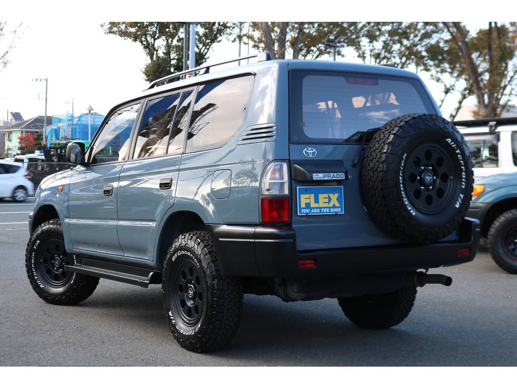 お洒落なリアビュー！是非ノーマル車両と比べて見てください！