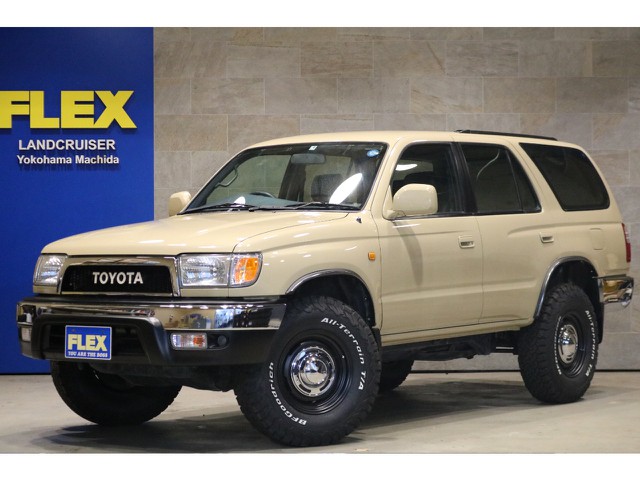 1987 トヨタハイラックス SR5 エクストラキャブベージュウィズアクセサリー 1987 トヨタハイラックス SR5 エクストラキャブベージュウィズ