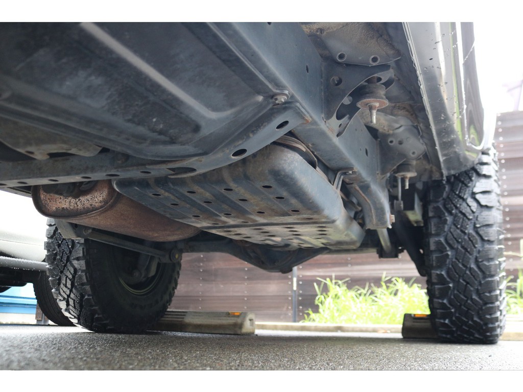 堅牢なラダーフレーム車！パートタイム４ＷＤ！