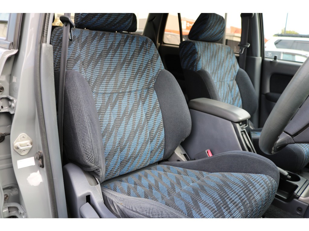 運転席座面！