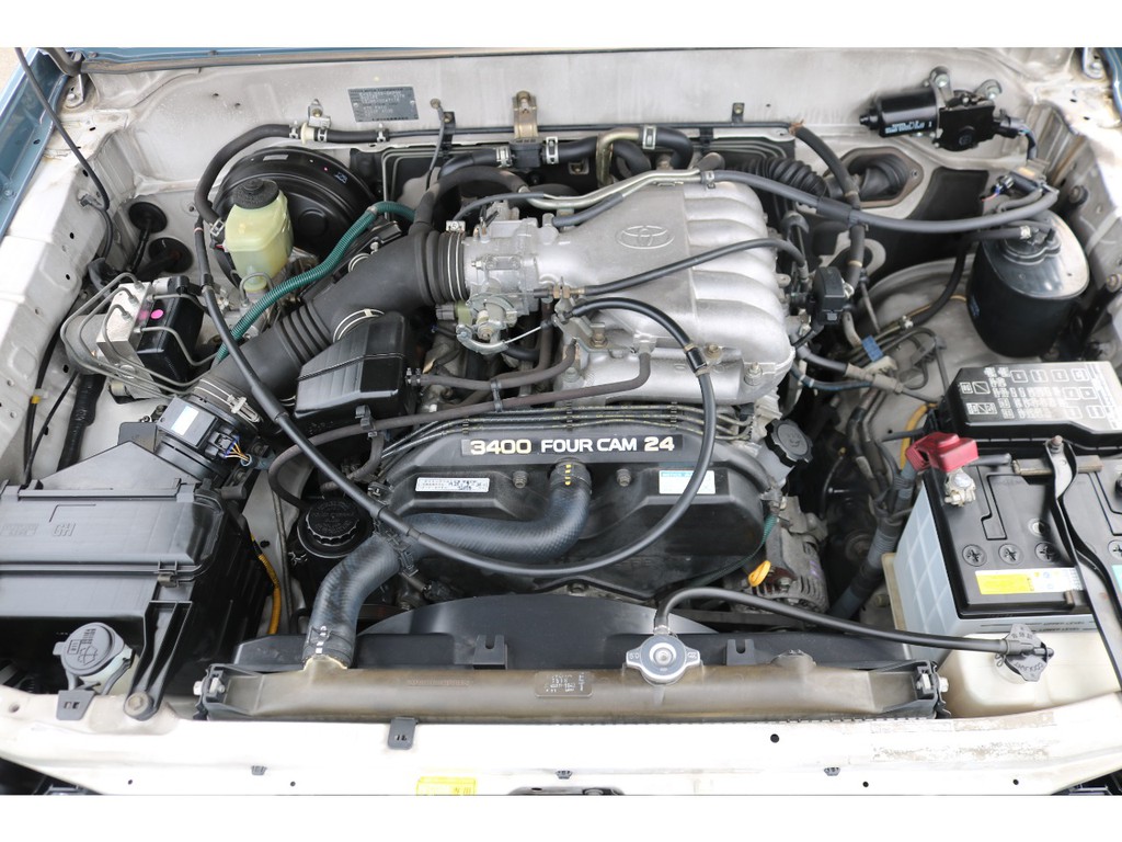 排気量の大きい３４００ｃｃのエンジン！荷物を沢山乗せてもパワー不足を感じさせません！