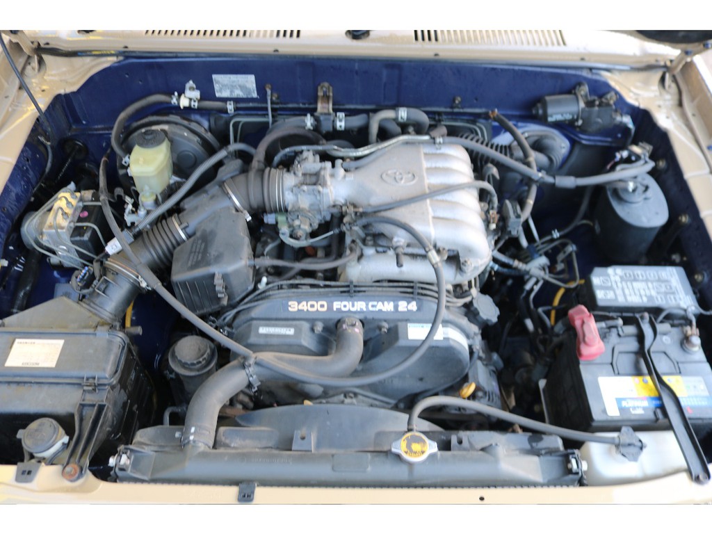 排気量の大きい３４００ｃｃのエンジン！荷物を沢山乗せてもパワー不足を感じさせません！