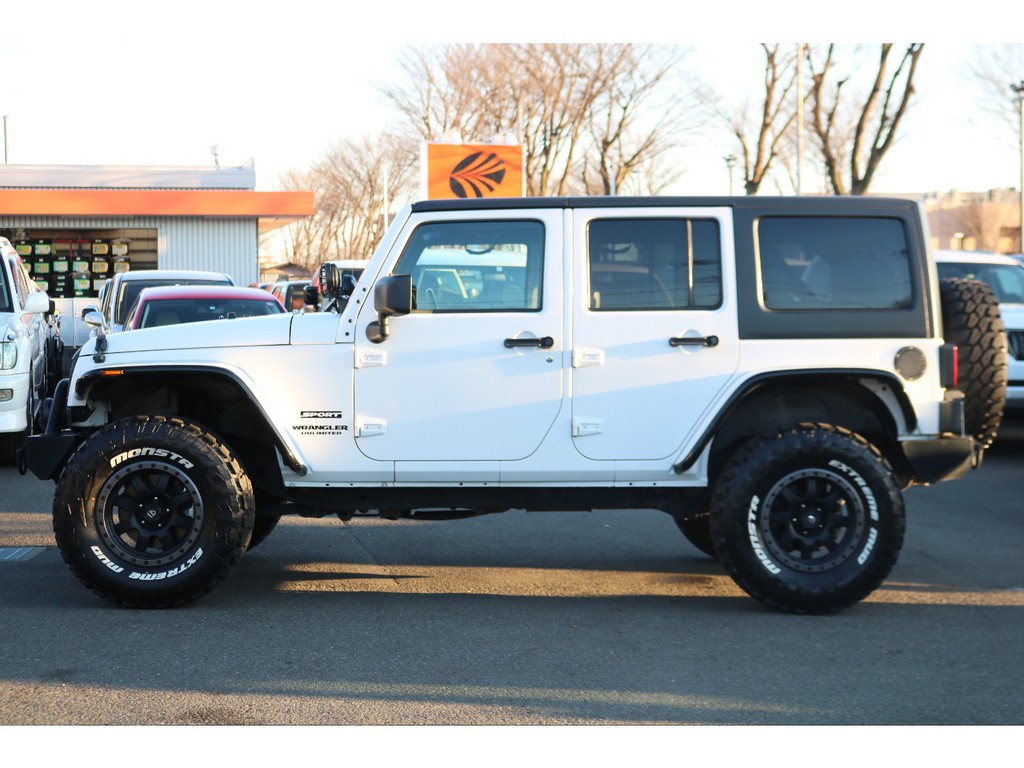 ジープ ラングラー アンリミテッド スポーツ 4wd 車探しなら中古車 新車の専門店flex フレックス へ