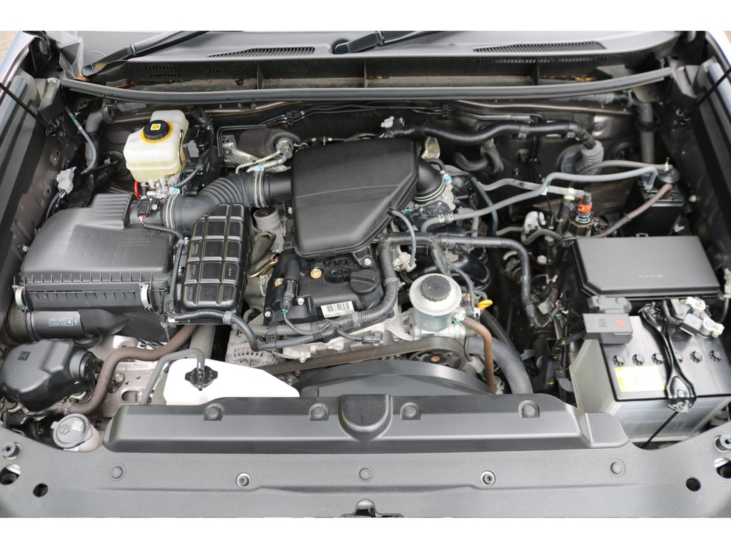 ２．７リッターの経済的なエンジン！１０万キロごとのタイミングベルトの交換も不要です！