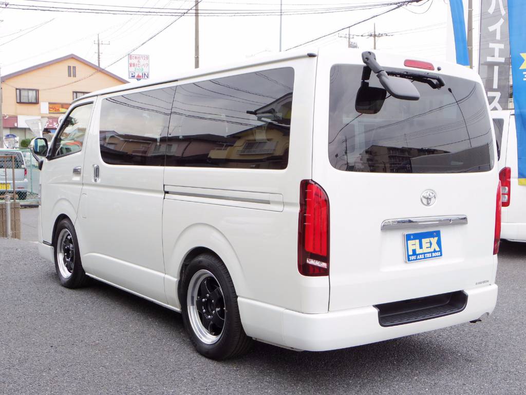 4ナンバー小型貨物車登録の5人乗りです！自動車税が年間16000円となっております！
