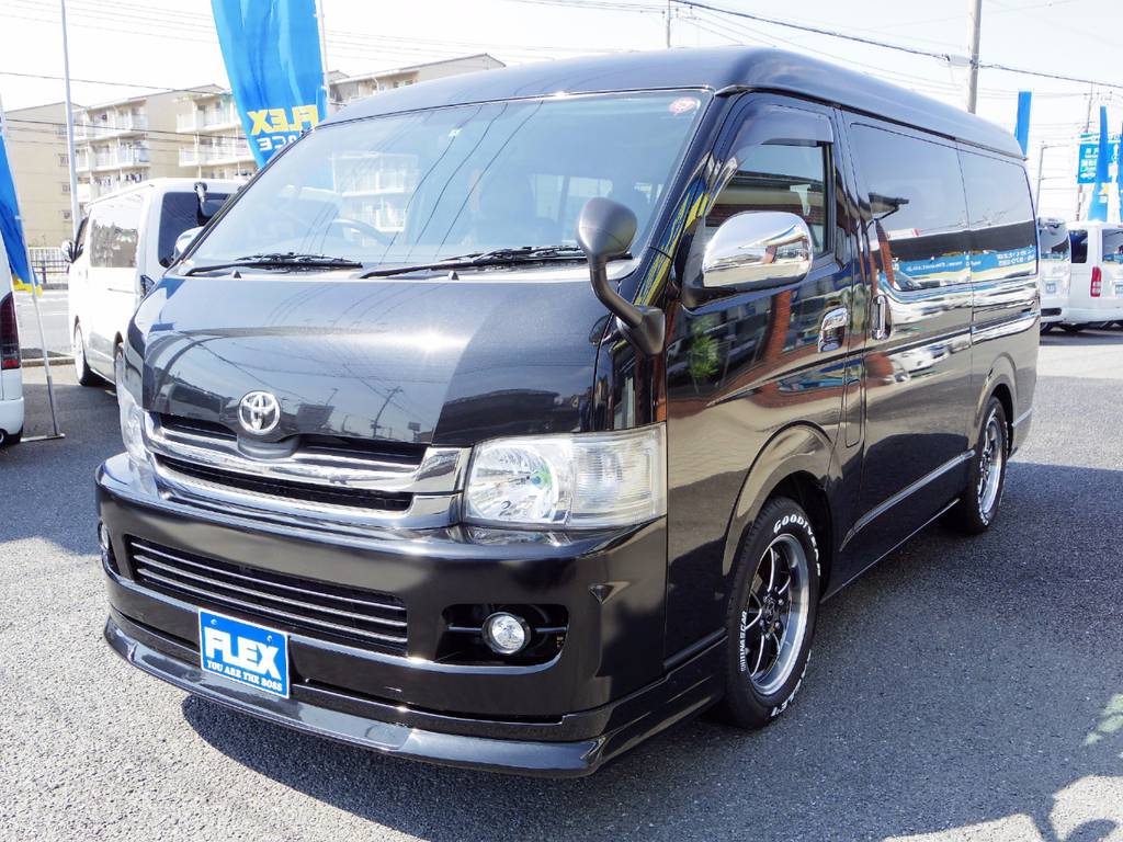 大きなヘコミやキズも無く、キレイな状態のお車です！