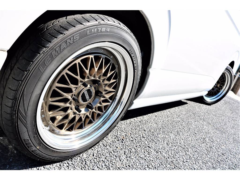 1.5インチローダウン！2.1mまでの立体駐車場にも入庫可能です！