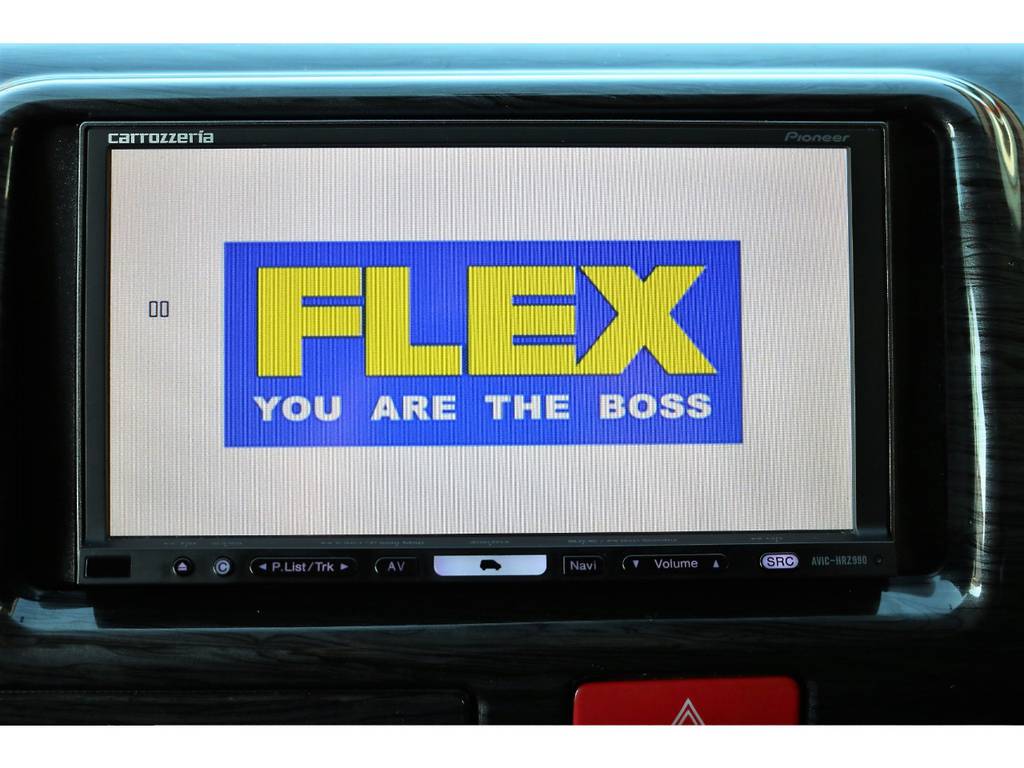 ナビも付いておりますので、プライベートやお仕事にも迷わずお車をお使い頂けます！