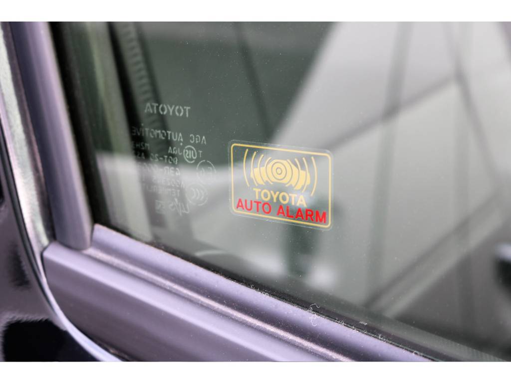 純正TOYOTAオートアラーム付きです！防犯対策が強化されています！