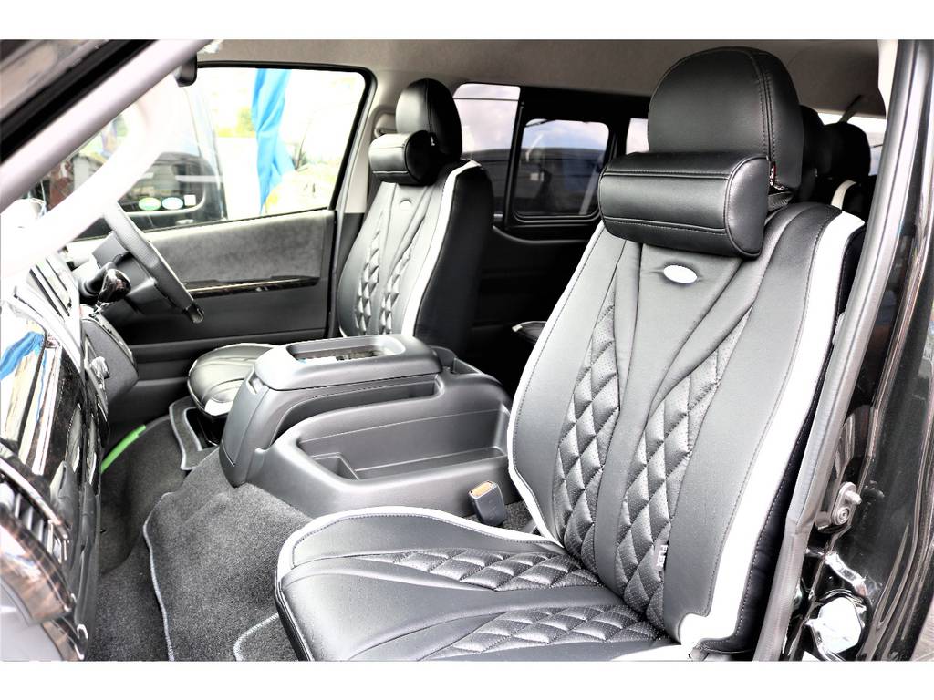 とても高級感のあるフレックスオリジナルソフトレザーシートカバー付きです！