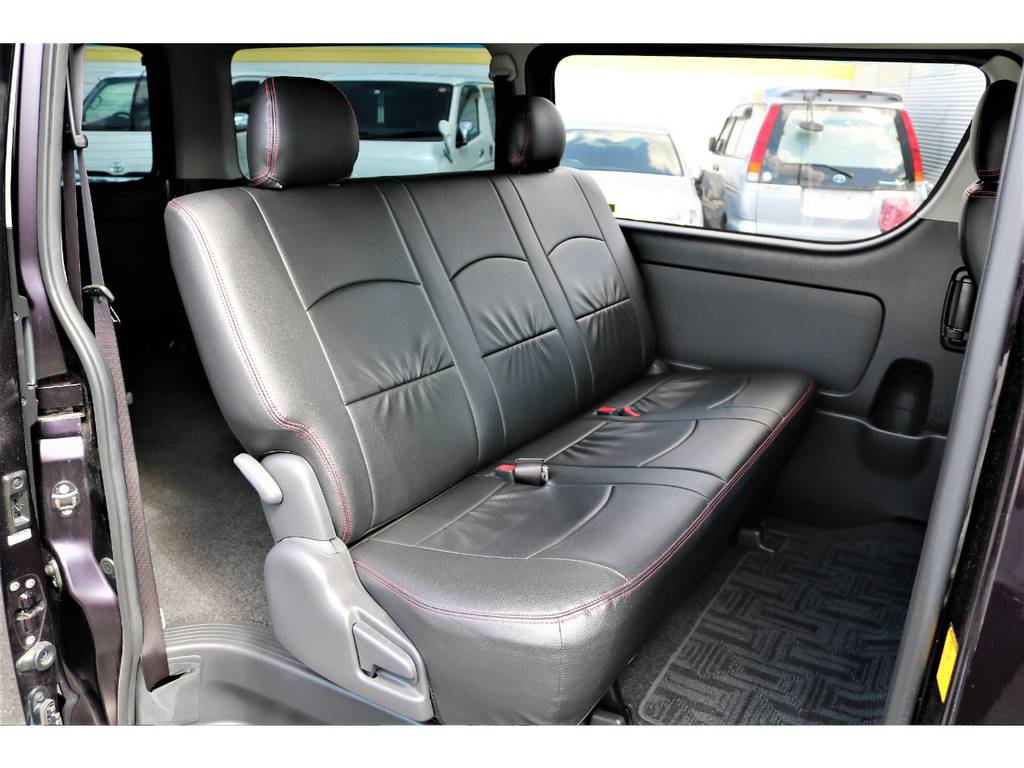 リアシートもシートカバーを付けているので汚れても雑巾で一拭きです！