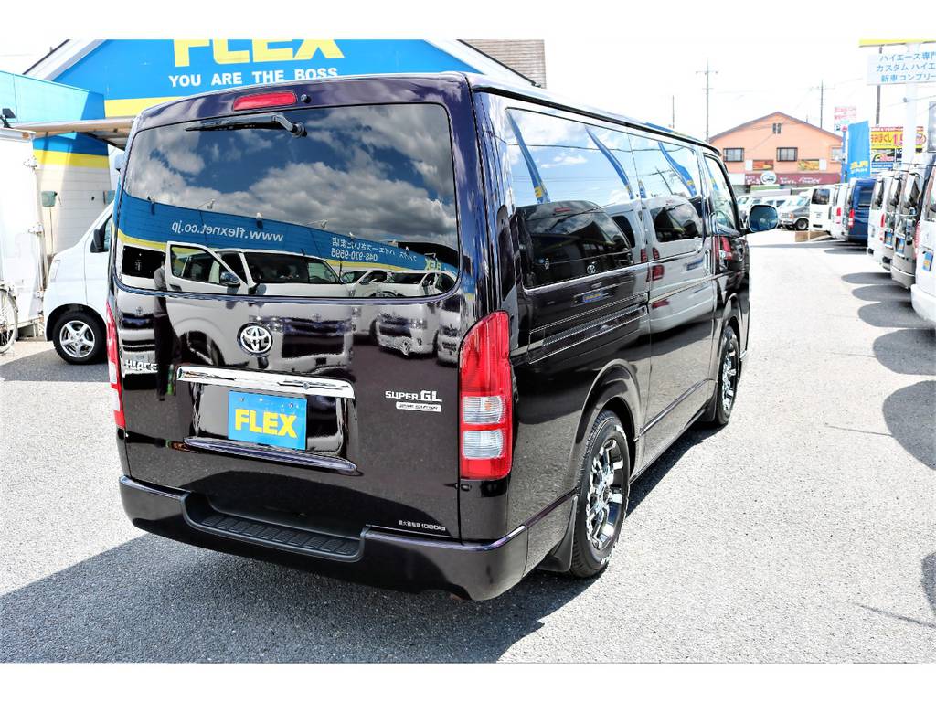 プライムセレクション専用エンブレム付きです！