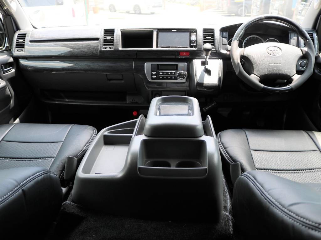 内外装ともに新品パーツを多数装着したカスタム済みのお買い得な1台です！