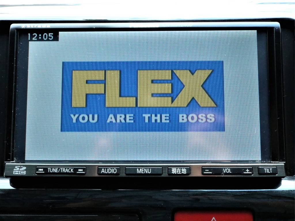 便利なストラーダSDフルセグナビも付いています！