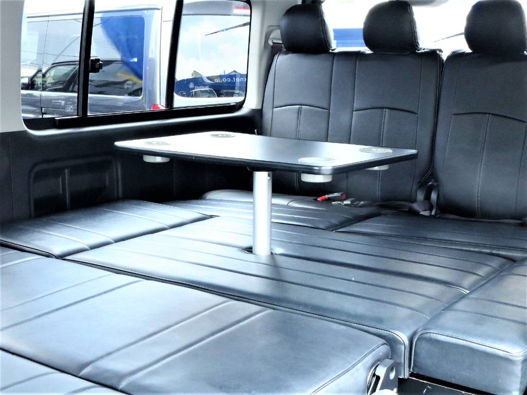 車中泊やマリンスポーツなどのアウトドアにもピッタリな仕様です！