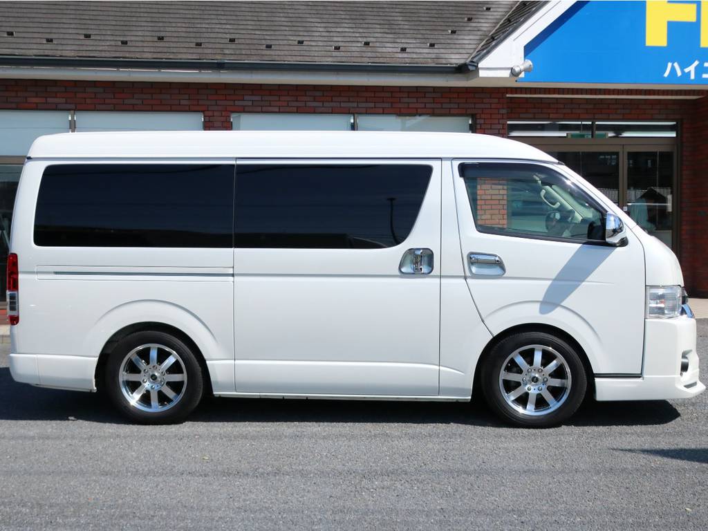 1ナンバー貨物自動車登録ですので、年間の自動車税は16000円となります！