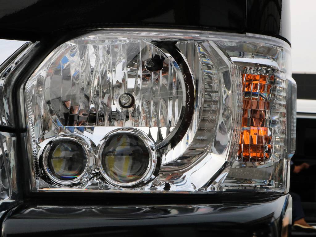 LEDヘッドランプなど人気のメーカーオプション多数装着済みです！