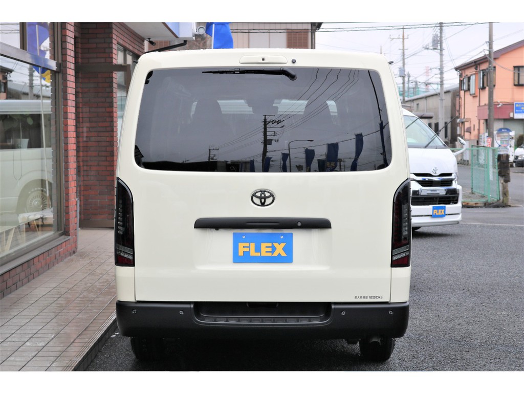 ライトイエロー×マットブラックの組み合わせです☆