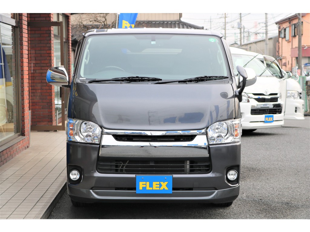 ＦＬＥＸハイエースさいたま店に展示在庫しております！