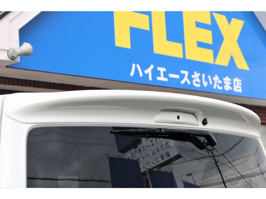 ステージ２ルーフスポイラー装備！リアビューもカッコよく仕上げました☆