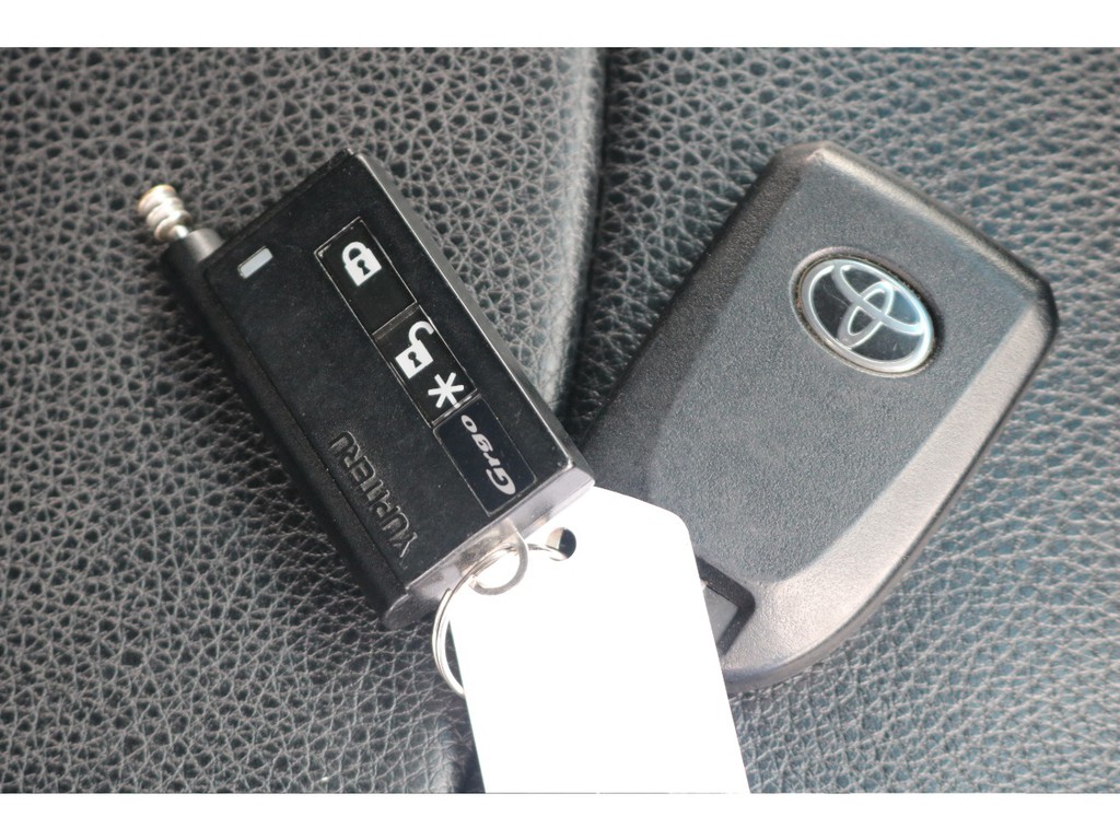 スマートキーに加え高額なセキュリティまで付いていますよ☆