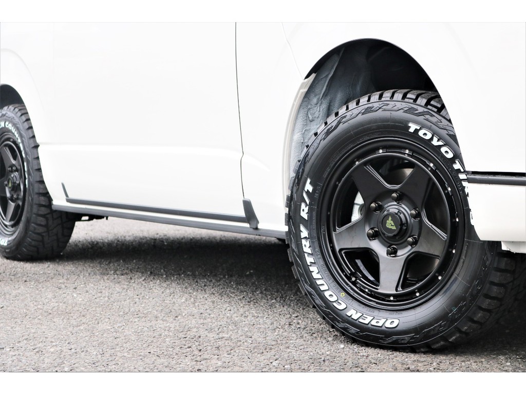 ＴＯＹＯタイヤ製オープンカントリー！タフな４ＷＤらしくワイルドに☆