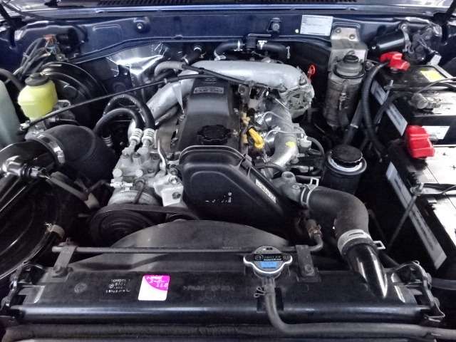 １KZエンジン３０００ｃｃディーゼルターボ！！トヨタでもとても信頼されているエンジンです！