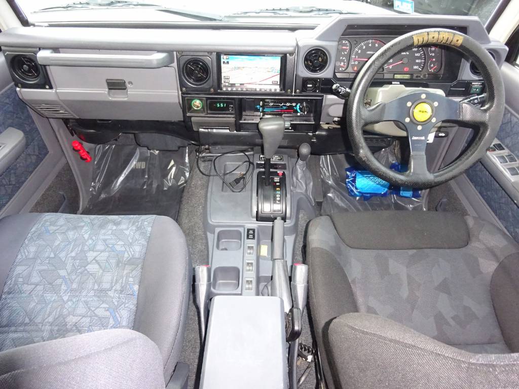 オートマチック車なのでAt限定免許の方でもお乗りになれます！