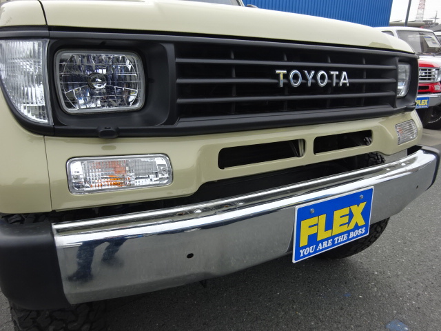 人気のTOYOTAグリルあえて文字はメッキで残してあります。