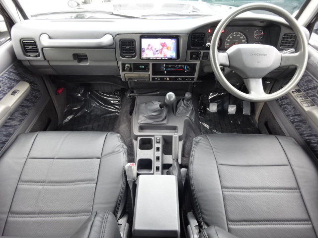 ただでさえ在庫数が少ない７８プラド。ミッション車は更に少ない状況です。ビビットきた方はお早目に！