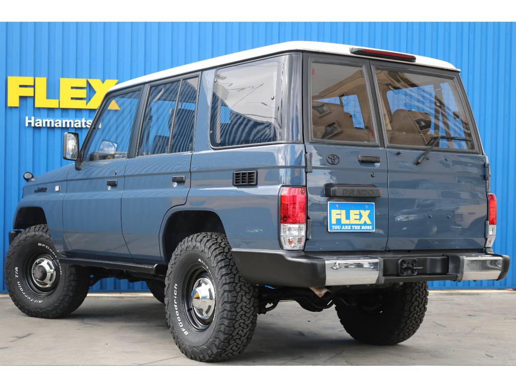 クラシックスタイルはオートマチック車が多い中、こちらの車輛はミッション車で製作致しました。