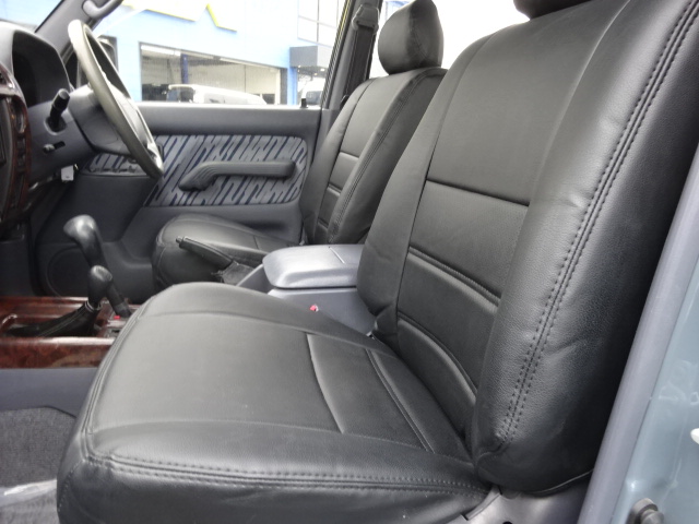 助手席もとっても広々です！